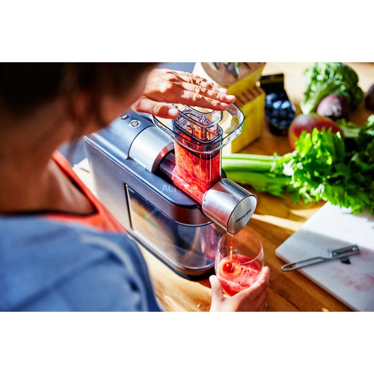Philips Slow Juicer HR1945/80, Entsafter (weiß/silber) 7 Philips Slow Juicer HR1945/80, Entsafter (weiß/silber) – Bild 5